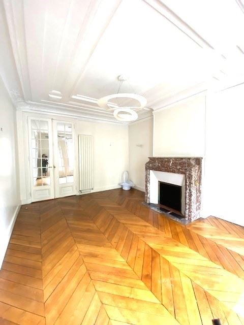 bureaux en location sur PARIS (75016)