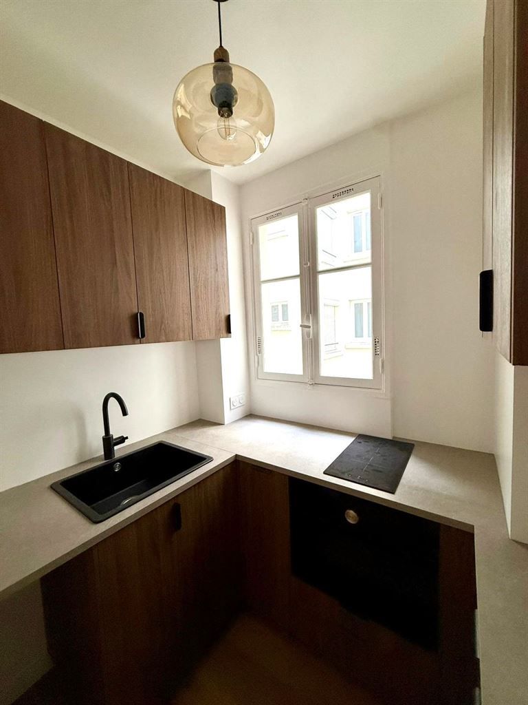 appartement 2 pièces en location sur LEVALLOIS PERRET (92300)