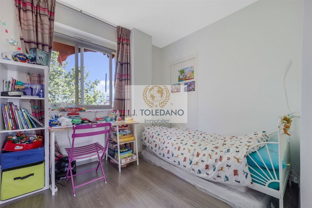 appartement 4 pièces en vente sur NEUILLY SUR SEINE (92200)