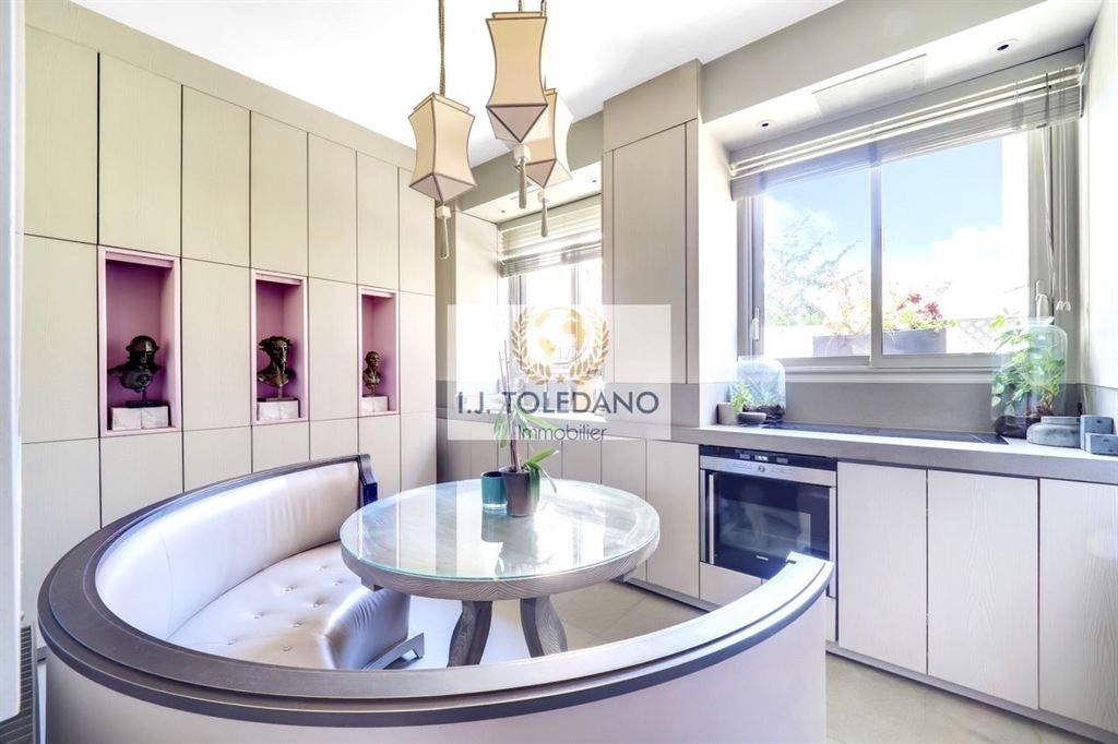 appartement 5 pièces en vente sur NEUILLY SUR SEINE (92200)