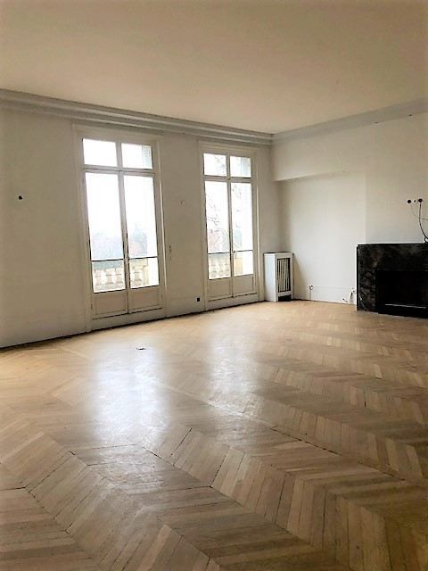 appartement 7 pièces en vente sur PARIS (75016)